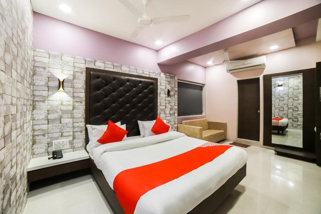 Capital O 41587 Hotel Airport Inn One Ahmedabad Exterior photo